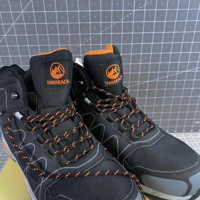 TAMARACK Men's size 13 NEW 