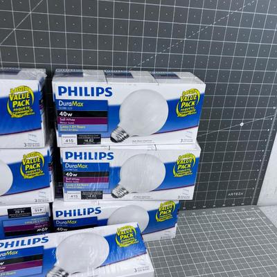 PHILLIPS 40Watt Round Bulbs 8 Packages. 