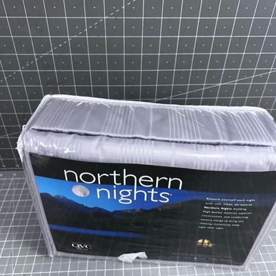 Northern Nights Lavender Color Queen Cotton Sheets NEW 