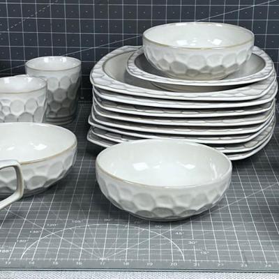 SANGO Continental White Not complete Dinner set