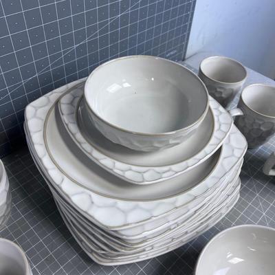SANGO Continental White Not complete Dinner set