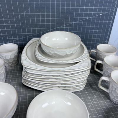SANGO Continental White Not complete Dinner set