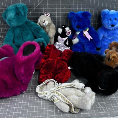 Large Beanies and Others. Mostly Beanies 