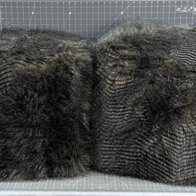 HASSOCKS (2) Cube Fur 