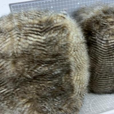 HASSOCKS (2) Cube Fur 