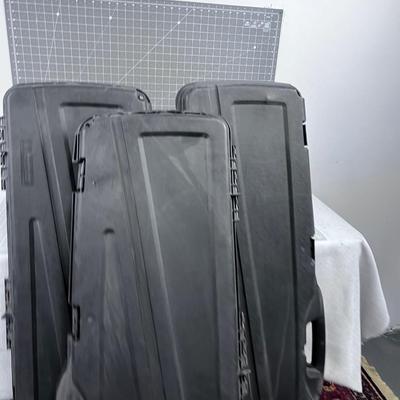 3 NEW PLANO, but Cracked Riffle Case