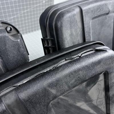 3 NEW PLANO, but Cracked Riffle Case