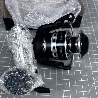 PENN  Reel Pursuit IV 5000 NEW 