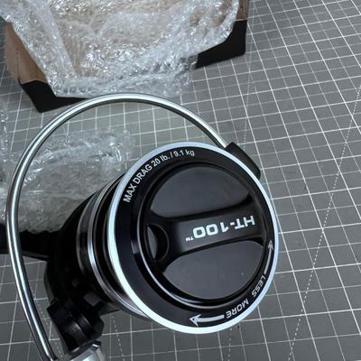 PENN  Reel Pursuit IV 5000 NEW 