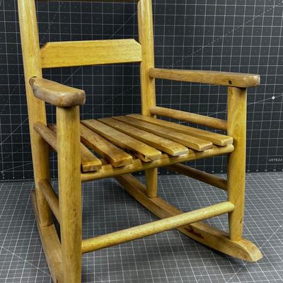 Darling BIRCH Childs Rocker