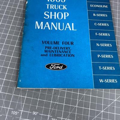 Vintage Automobile Manuals (3) 