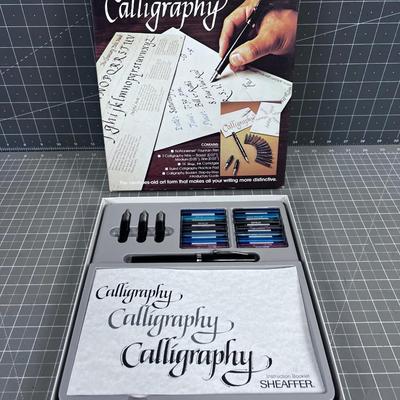 CALLIGRAPHY SET