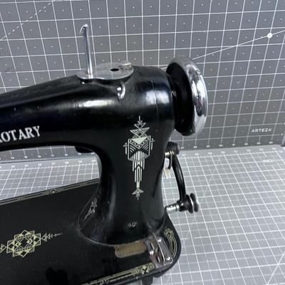 Davis Rotary Sewing Machine, Antique 