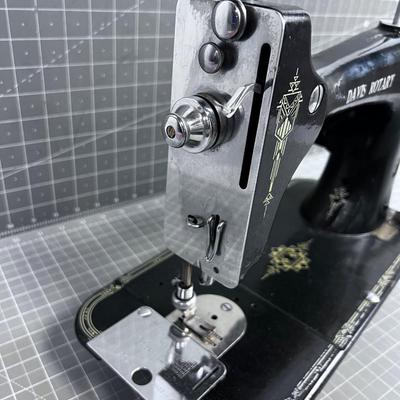 Davis Rotary Sewing Machine, Antique 