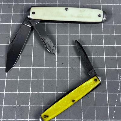 (2) Antique Pocket Knifes 