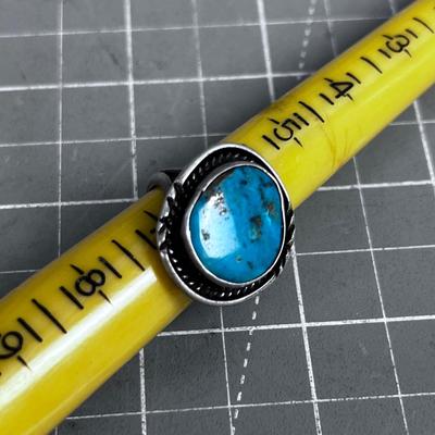 Old Pawn Turquoise Ring 