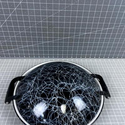 Set of Black & White ,  Enamel 