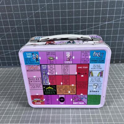 Campus Queen LUNCH Box