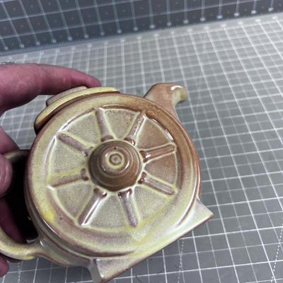 Frankoma Wagon Wheel tea pot 