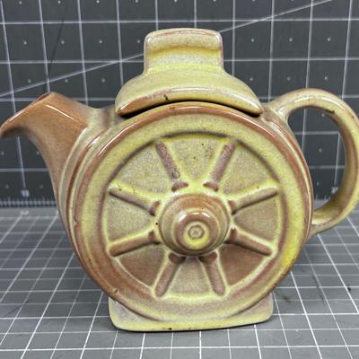 Frankoma Wagon Wheel tea pot 
