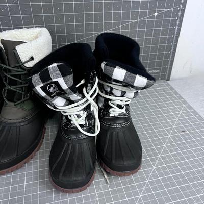 2 Pair of NEW TAMARACK Women's Boots 