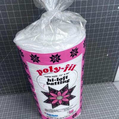 Poly Filled Batting NEW Twin Size 72 x 90" 