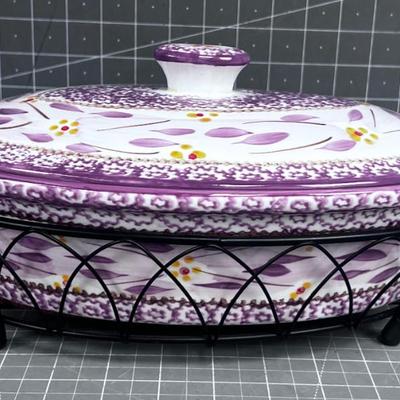 TEMPTATIONS Oven to Table. Oval, With Carrier and Cradle & Dip Bowls 