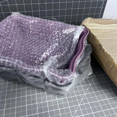 Solid Lavender NEW Temptation Oven to Table. Rectangle -With Cradle and lid! 