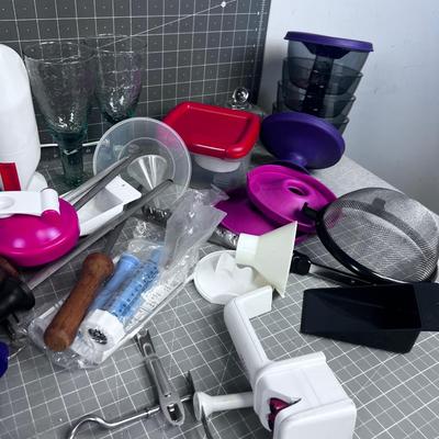 Grand Lot of Kitchen Stuff With Blending Mixer 