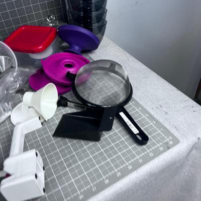 Grand Lot of Kitchen Stuff With Blending Mixer 