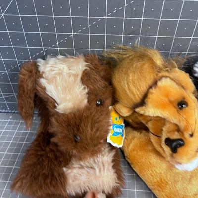 Cute little Hand Puppets by DAKIN 