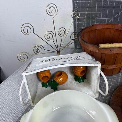 Giant Lot of Baskets,  Wood Vintage Serving, Photo  items