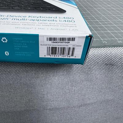 LOGITECH Blue Tooth Keyboard Sealed