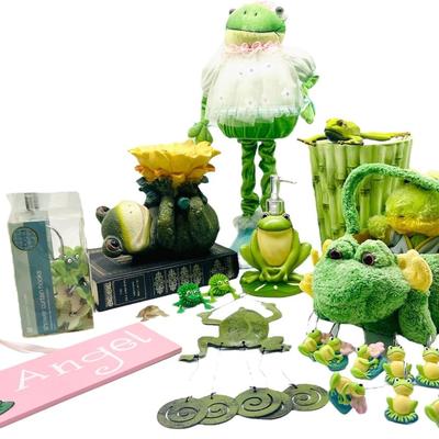 Must Love Frogs Lot