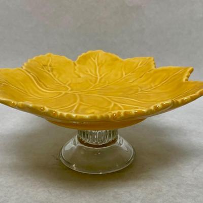 Leaf Shaped Ceramic Pedestal Dish