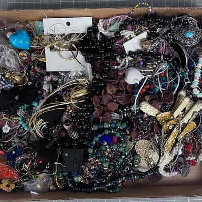Tray Number 2 of Jewels 