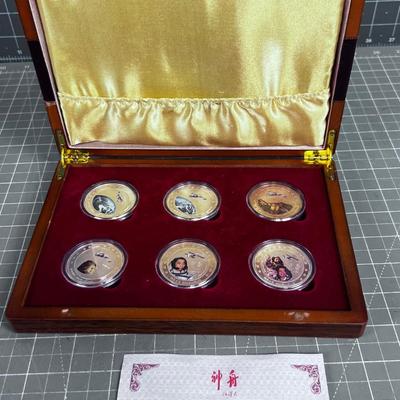 Box of Presentation Medals 999 Silver Ounces , International Space Station Chinese 2005