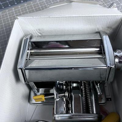 Atlas Pasta Maker 