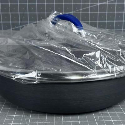 New Cooks Essential Pan with Lid