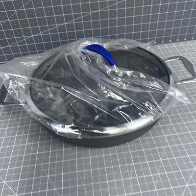 New Cooks Essential Pan with Lid