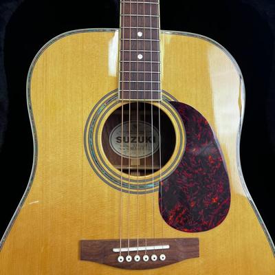Guitar with Nice Padded Case by Suzuki  SDG-30 NICE!
