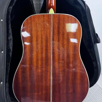 Guitar with Nice Padded Case by Suzuki  SDG-30 NICE!