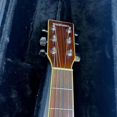 Guitar with Nice Padded Case by Suzuki  SDG-30 NICE!