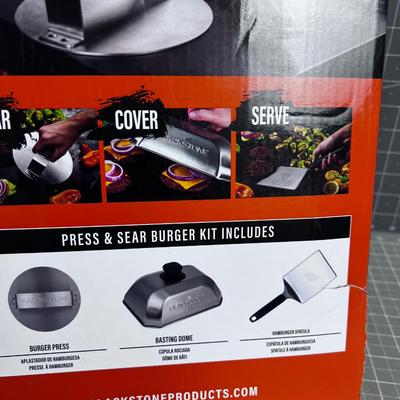 Amazing Burger Flipper KING Size and the Press And Sear Burger Kit with Lid, NEW 