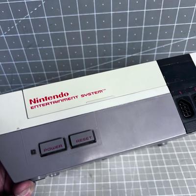 VINTAGE Nintendo Console, with Controllers 