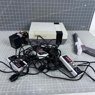 VINTAGE Nintendo Console, with Controllers 
