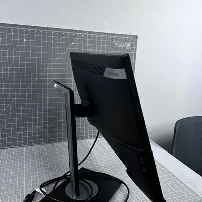 View Sonic Monitor, free Standing Monitor