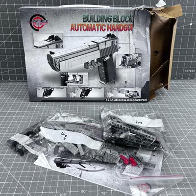 Building Block Automatic Hand Gun, New in the Box