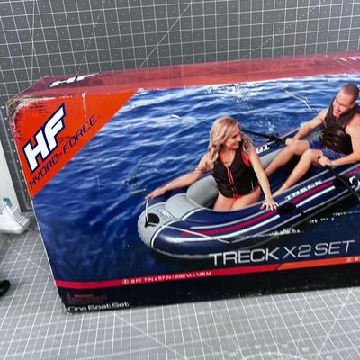 Raft w/Pump in Box 