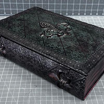 Tin Box 